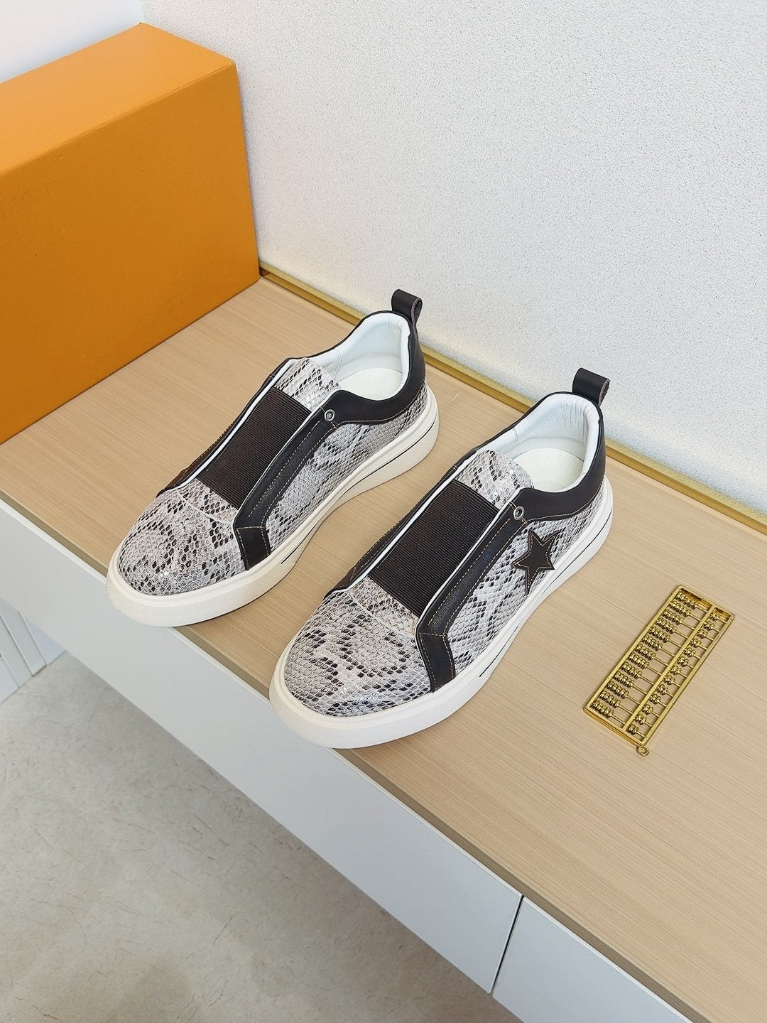 Louis Vuitton Star-Accent Low-Top Sneakers