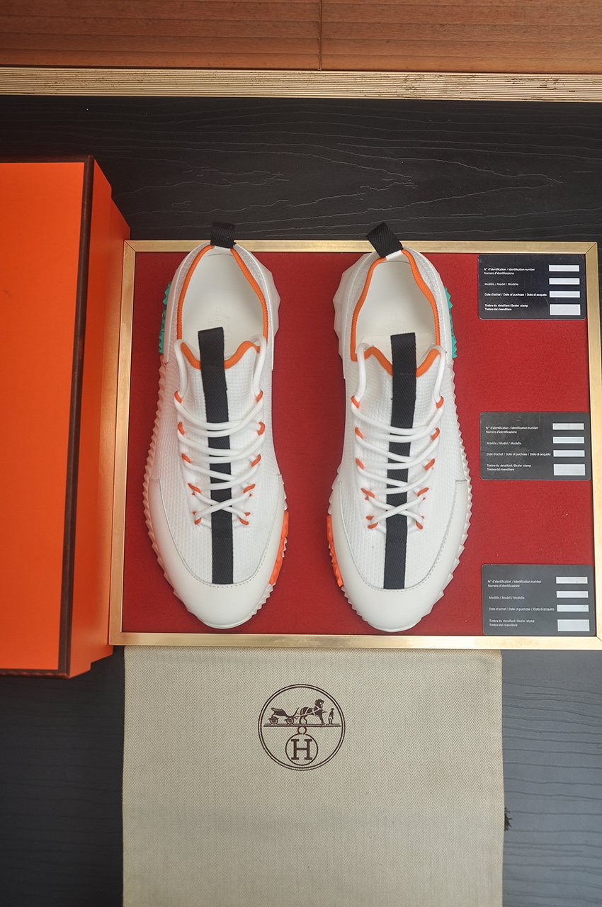 Hermès Low-Top Sneakers