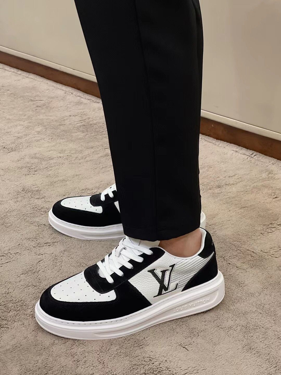 Louis Vuitton Side Lettering Low-Top Sneakers